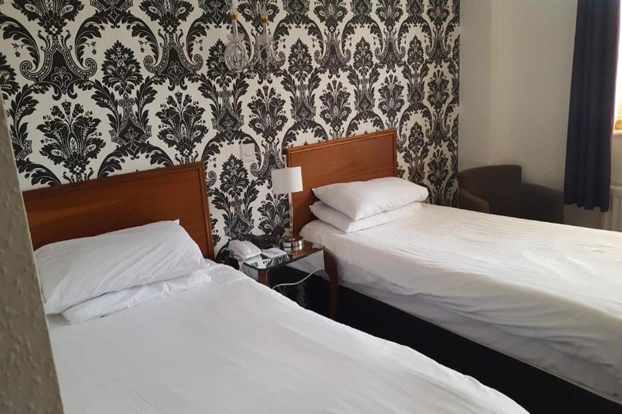 Barons Court